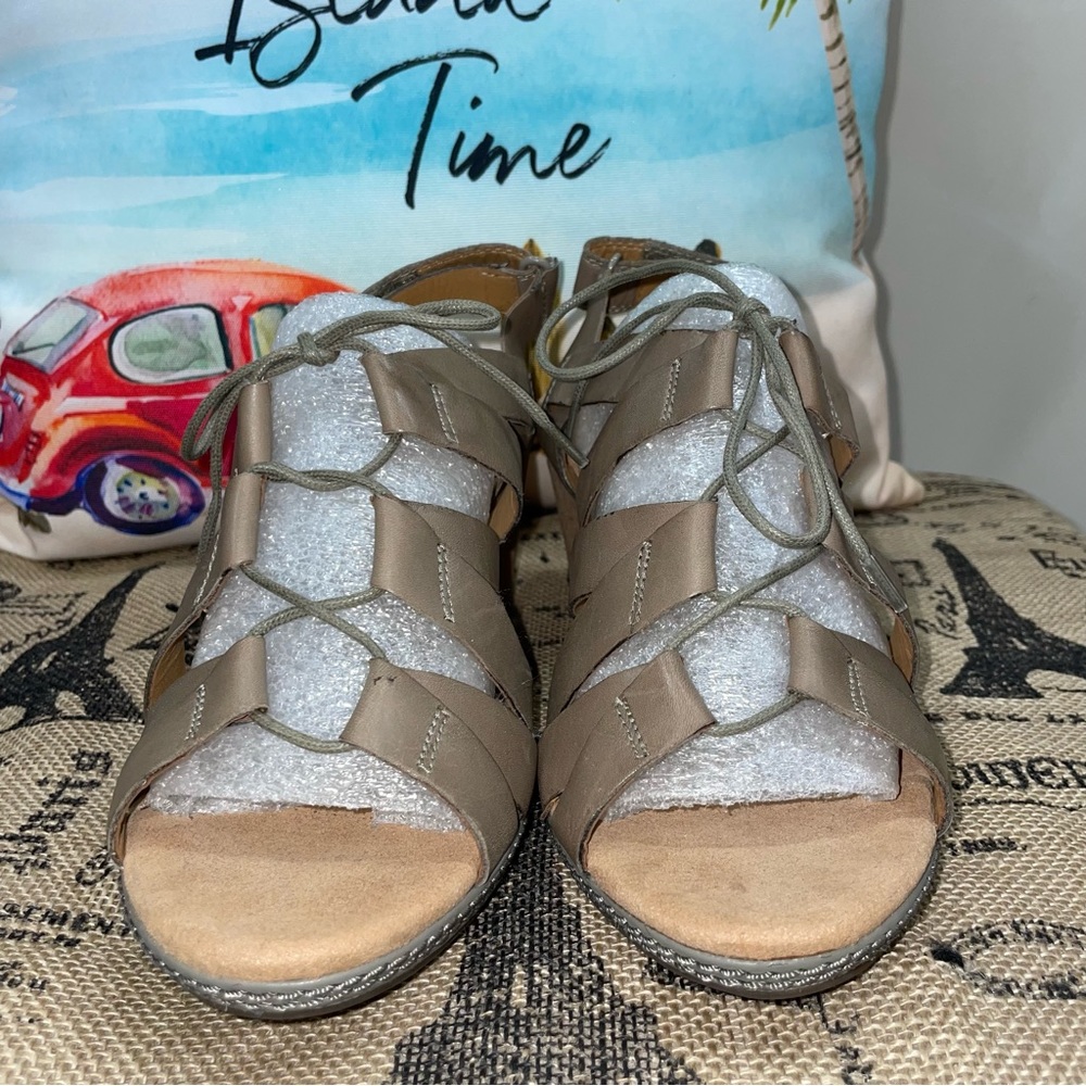 Clarks Collection Helio Mindin Sage Leather Wedge Sandals Size 9 - Picture 5 of 14